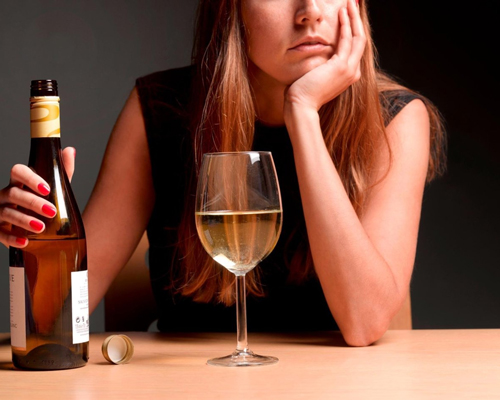 Анонимное лечение женского алкоголизма в Наволоках